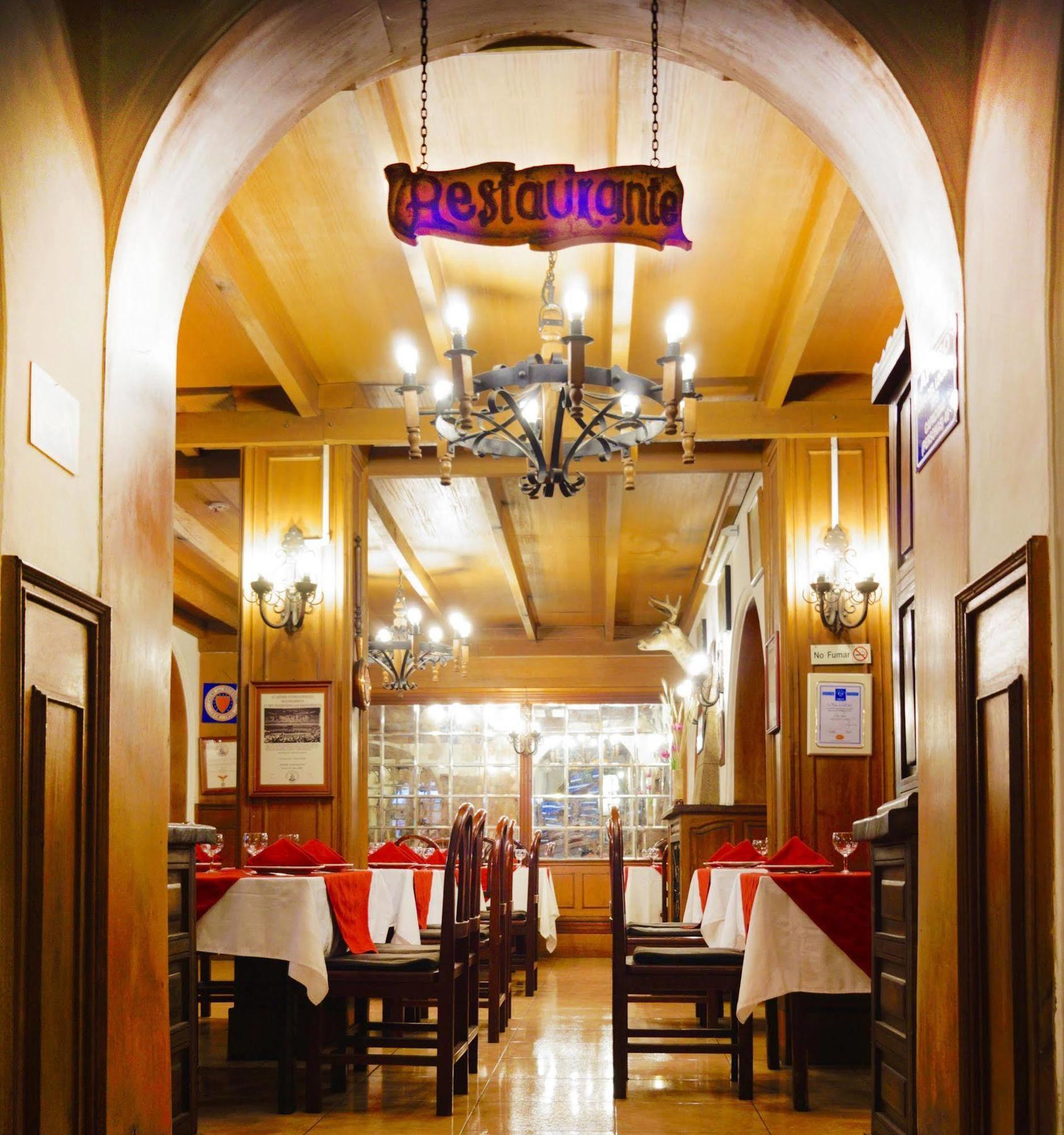 Hotel Ambassador Quito Luaran gambar